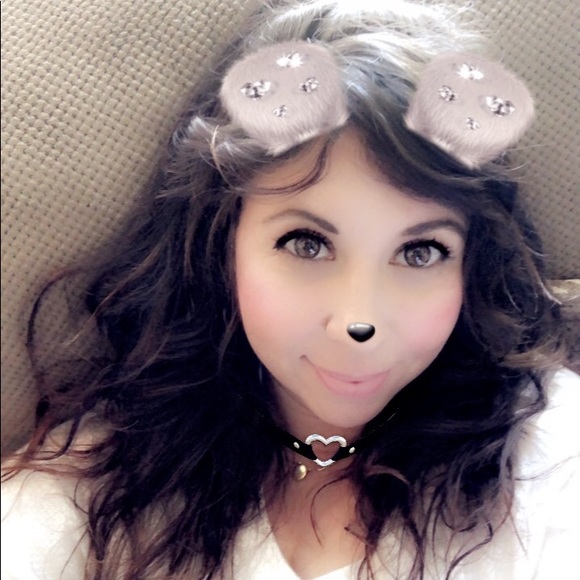 Meet your Posher, Bella - Picture 2 of 8